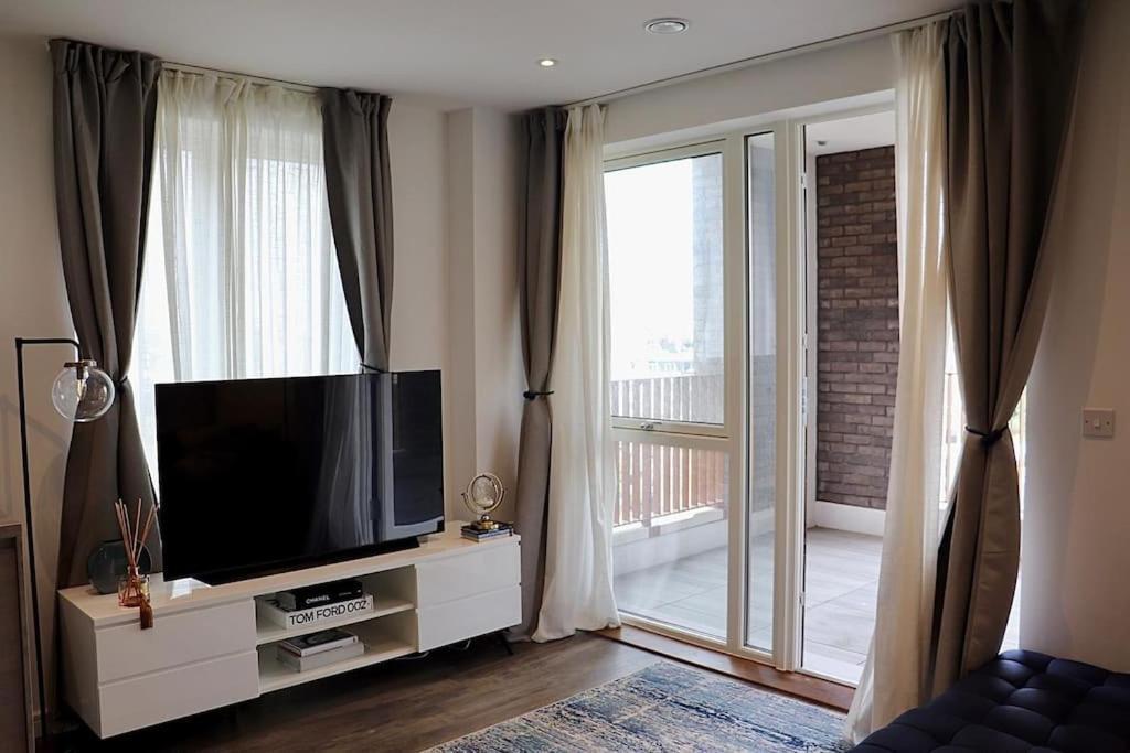 A Stylish Two Bedroom Modern Apartment With Parking Barking (Greater London) Exterior foto