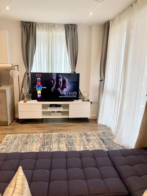 A Stylish Two Bedroom Modern Apartment With Parking Barking (Greater London) Exterior foto